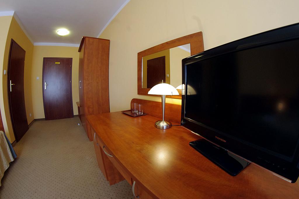 Hotel Dw Airen Trzęsacz Exterior foto