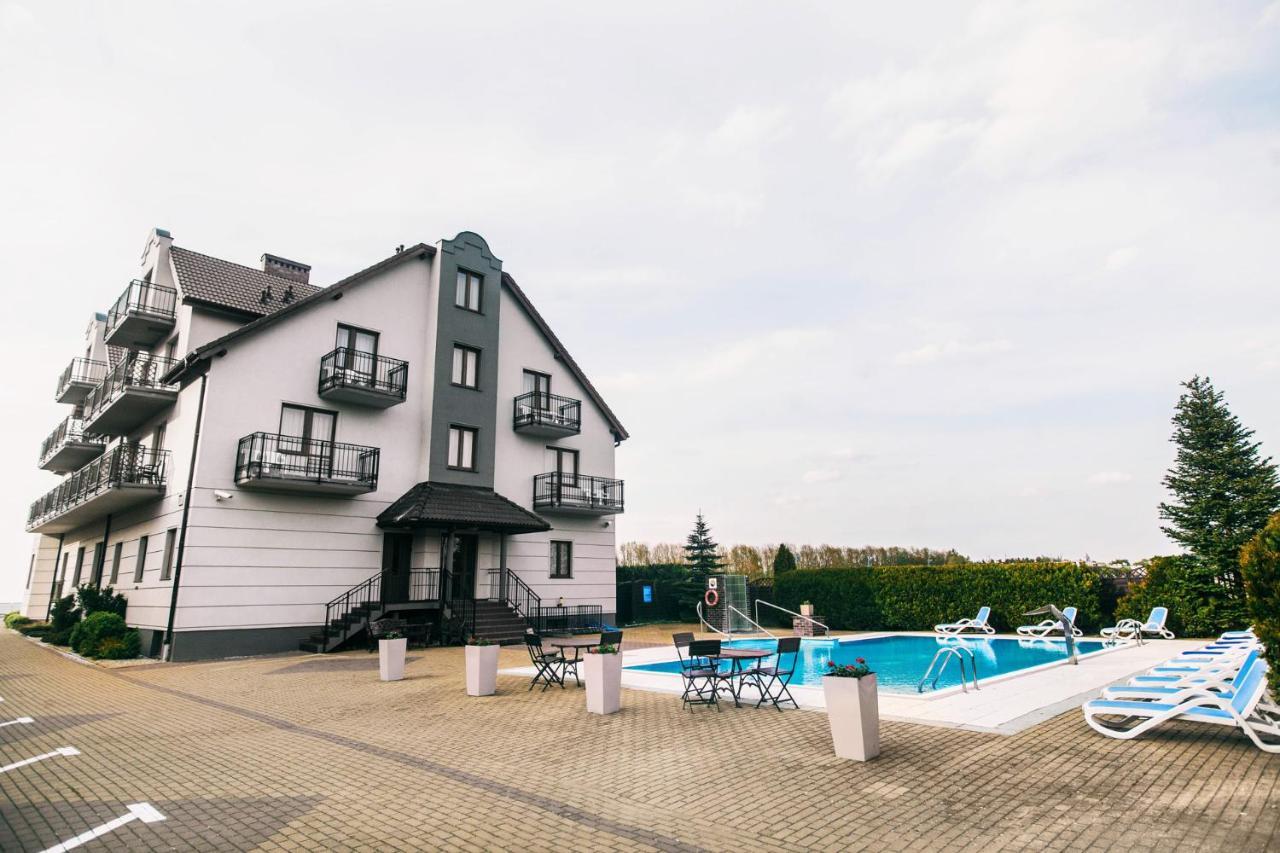 Hotel Dw Airen Trzęsacz Exterior foto